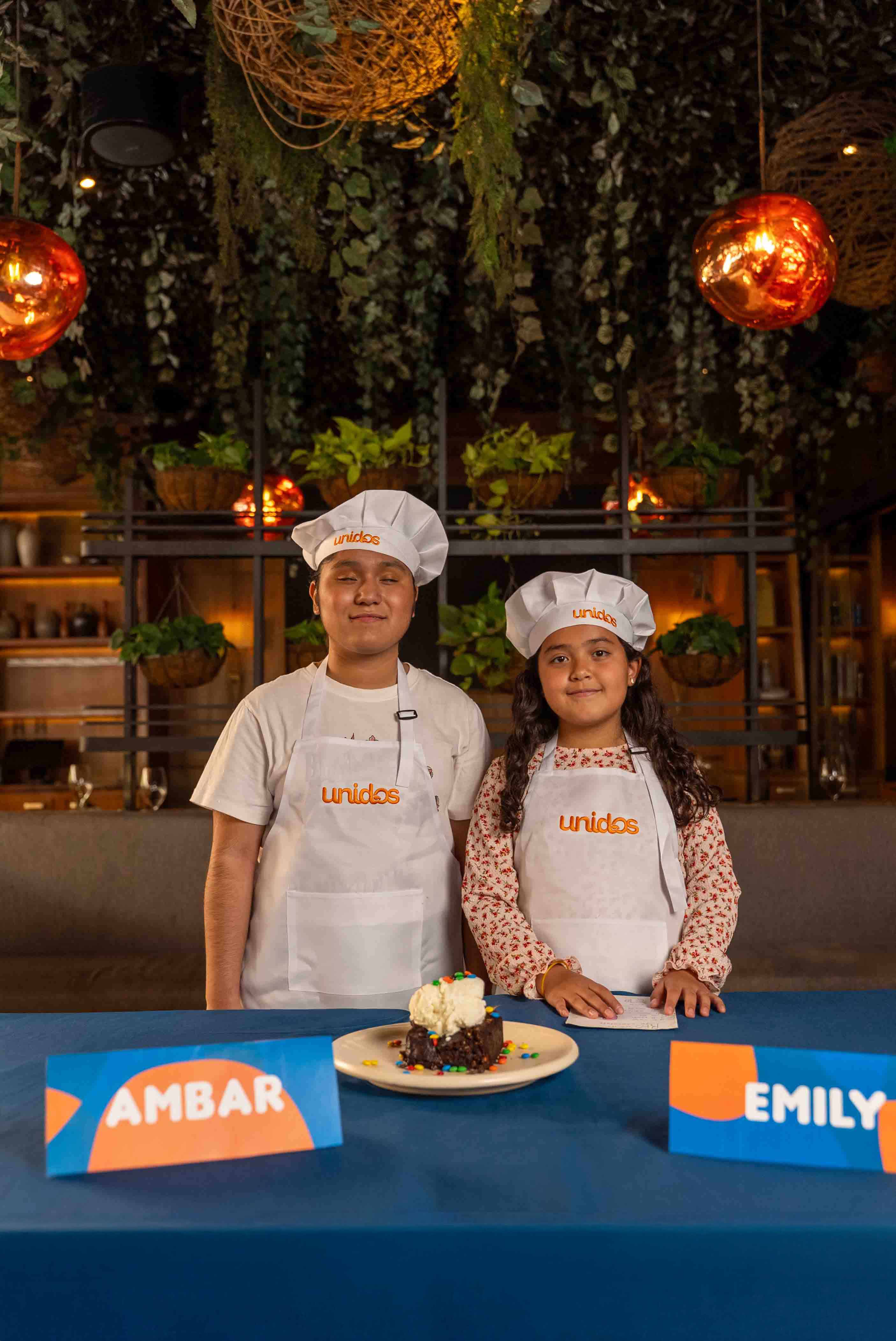 Ámbar y Emily, creadoras de Brownidos